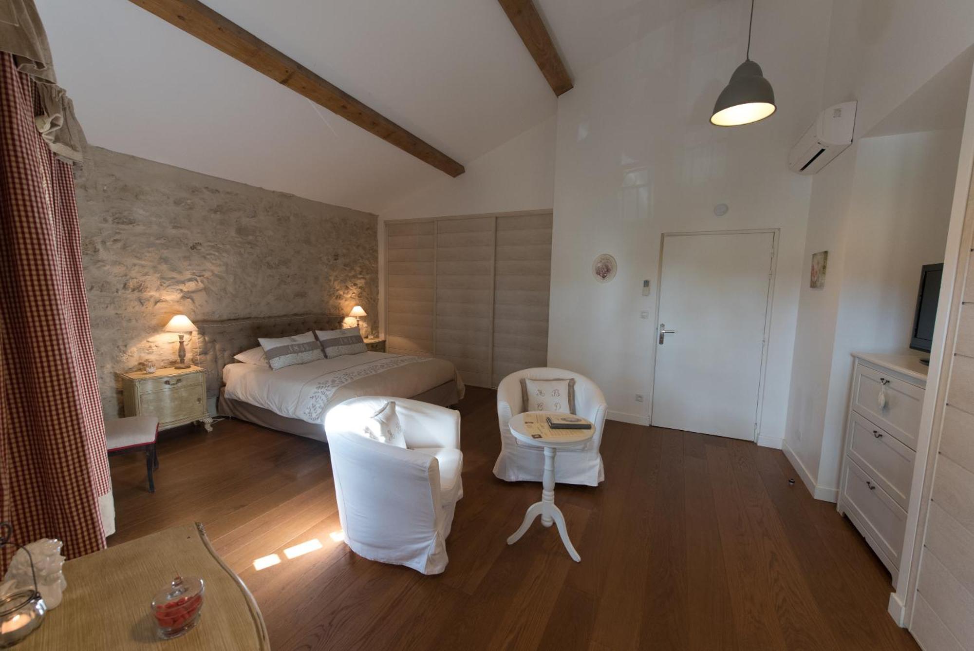 Le Relais De Pigasse Hotel Ouveillan ภายนอก รูปภาพ